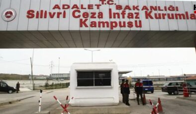 Akın Gürlek'in avukatı ve Özgür Özel mahkeme salonunda tartıştı, CHP’li Altay salondan atıldı