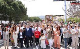 Çeşme- Alaçatı’da rengarenk ot festivali
