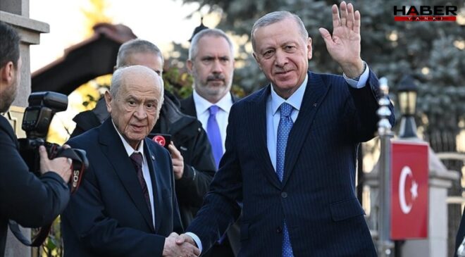 Erken seçim iddiası siyaseti hareketlendirdi: Eski AKP'li vekilden sessizlik tepkisi