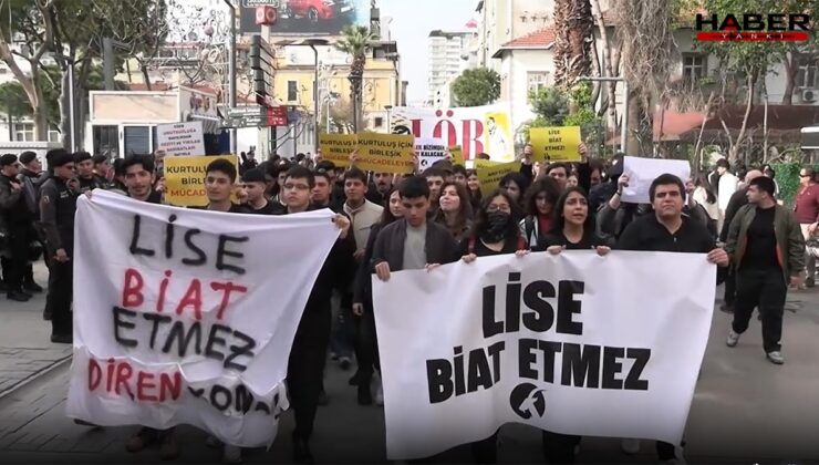 İzmir'de lise öğrencilerinden eylem
