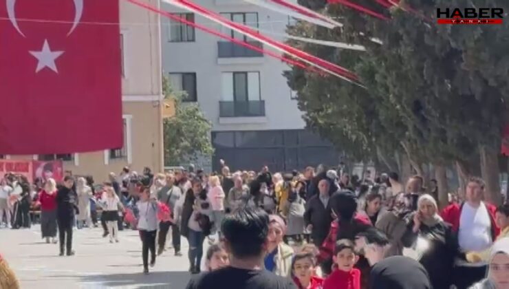 Öğrenciler 23 Nisan gösterilerinde depreme yakalandı
