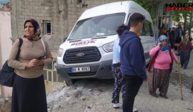 Osmaniye'de ortalık savaş alanına döndü: 9'u öğrenci 11 yaralı