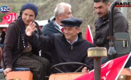 Özgür Özel traktörle mitinge gidiyor!