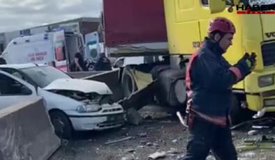 Sakarya'da zincirleme kaza; 1 yaralı
