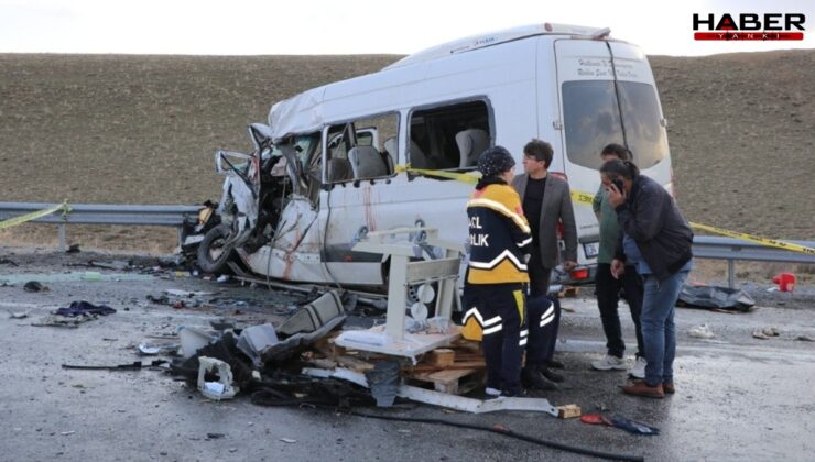 Van'daki feci kazada can kaybı yükseldi