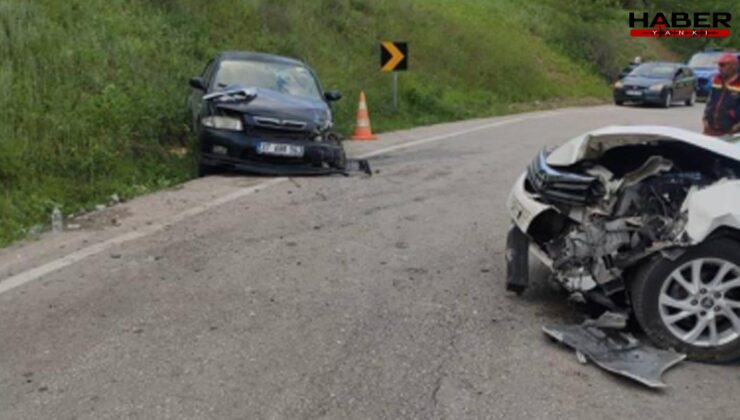 Bursa İnegöl’de Kafa Kafaya Çarpışma: 3 Kişi Yaralandı