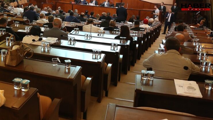 İBB Meclisi mayıs ayı toplantısında gerginlik