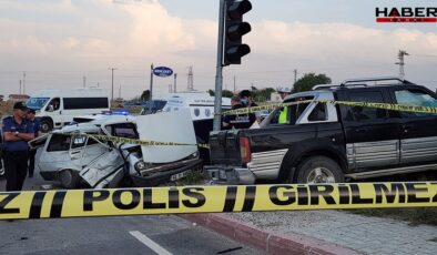 Konya'da otomobil ile kamyonet çarpıştı: 2 ölü, 4 yaralı