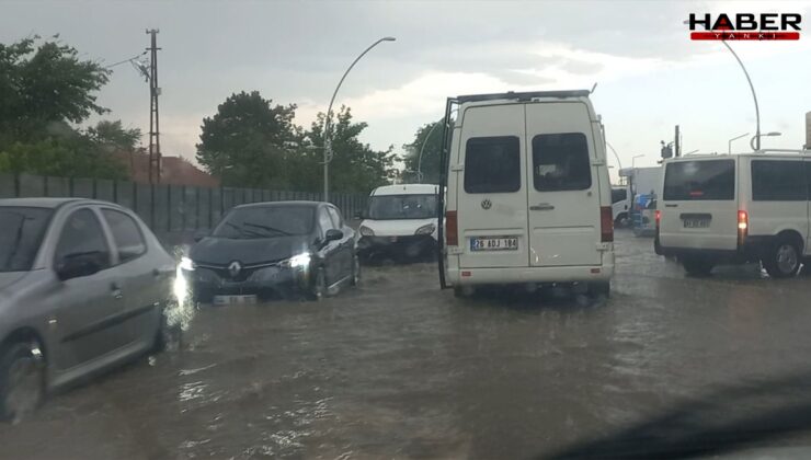 Malatya'yı dolu ve sağanak vurdu