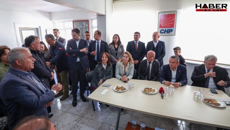 Özgür Özel, Şereflikoçhisar’da Belediye ve parti örgütünü ziyaret etti
