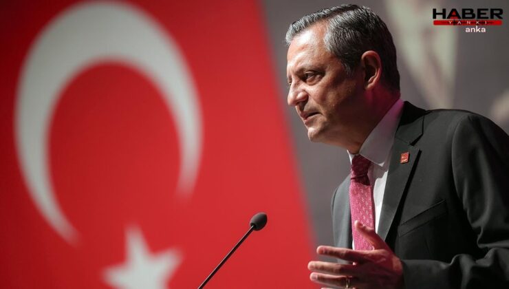 Özgür Özel'den gönderme: Biz sokakta yürüyemeyenlerden değiliz