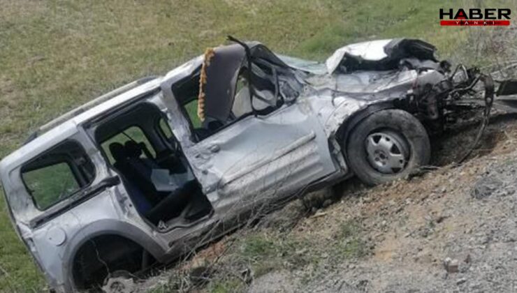 Sivas'ta hafif ticari araç şarampole devrildi: 1 ölü