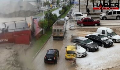 Türkiye'yi sağanak ve dolu vurdu: Araçlar yolda kaldı, tarım arazileri zarar gördü
