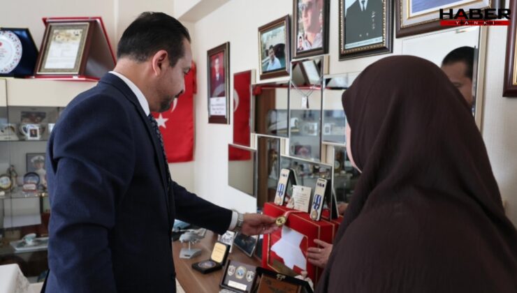 AKP'li Kürşad Zorlu'dan şehit ailesine ziyaret