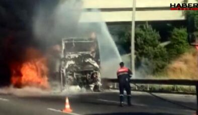 Ankara'dan yola çıkan otobüs Bolu'da alev alev yandı
