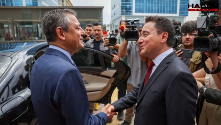 Babacan’dan Özgür Özel’e geçmiş olsun telefonu