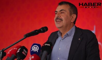 Bakan Tekin'den tartışma yaratacak 'başörtüsü' sözleri: Bir kez daha CHP'yi hedef aldı