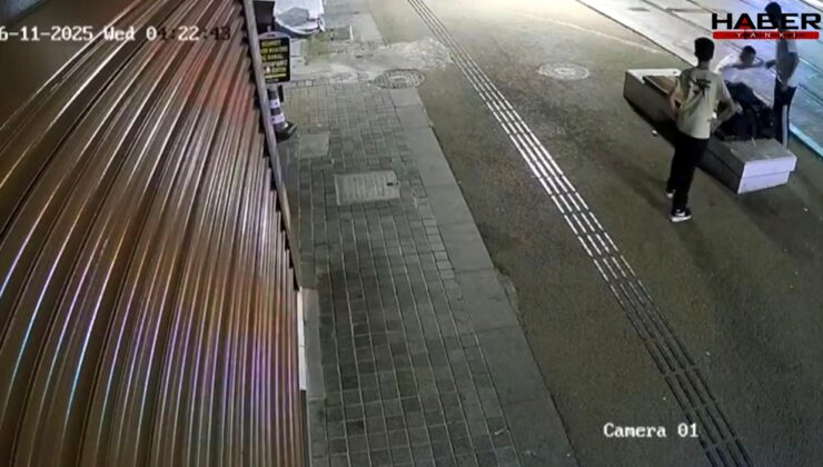 Bankta oturan kişiyi önce dövdü sonra gasbetti