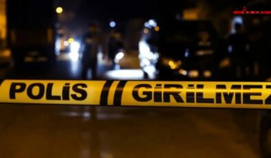 Bir kardeşini öldürdü diğer kardeşi ve kendi oğlunu yaraladı