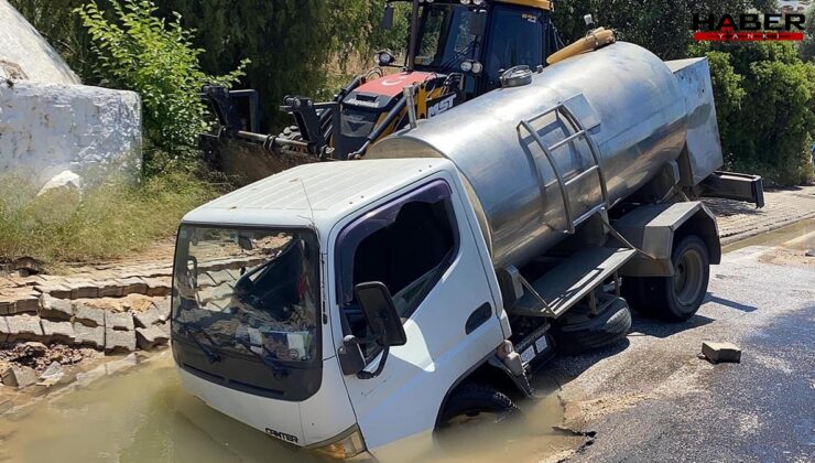 Bodrum'da su hattı patladı: Tanker çukurda kaldı
