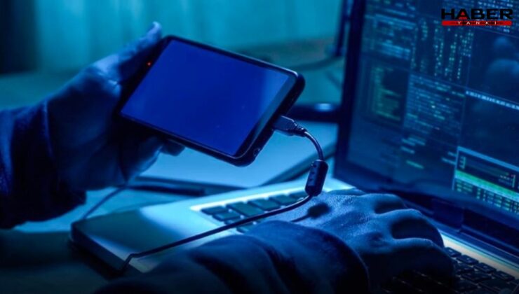 Eşine hediye ettiği telefondan casus yazılımı çıktı