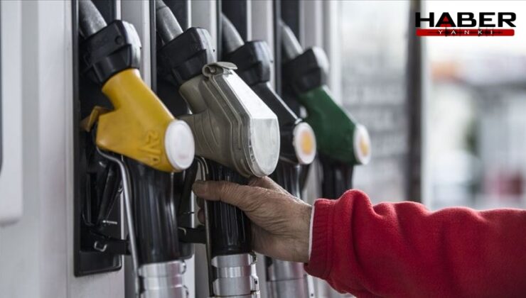 Fiyatı değişmeden benzine bir zam daha