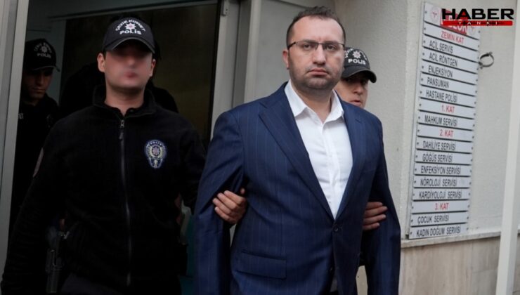 Halasının asansörsüz apartmanında yaşıyor!