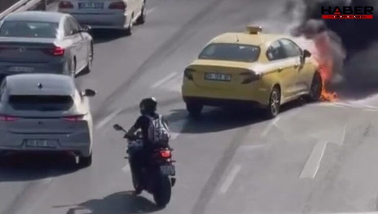 İstanbul'da taksi alev alev yandı