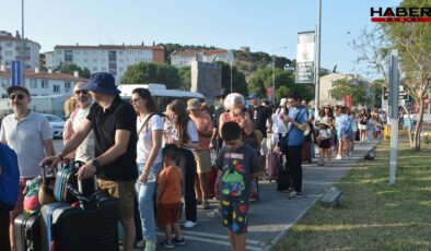 Uygun fiyatlı tatil için bayramda bavulunu alan koştu: Kuyruğun sonu görünmedi