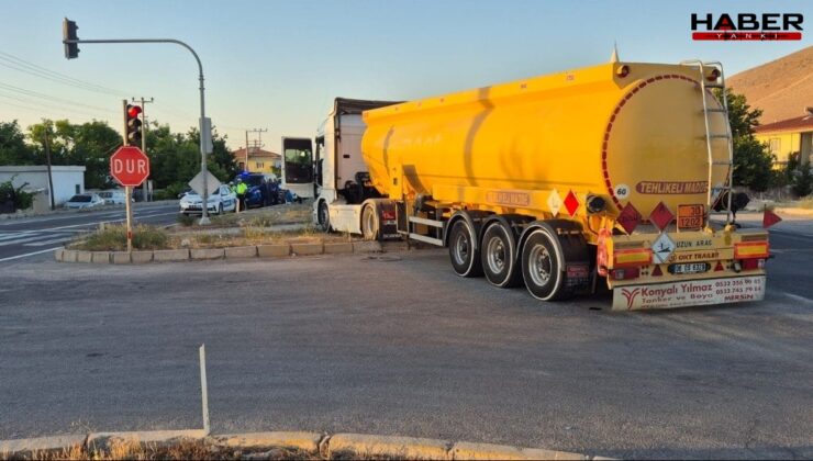 Akaryakıt tankeri ile motosiklet çarpıştı: 1 ölü