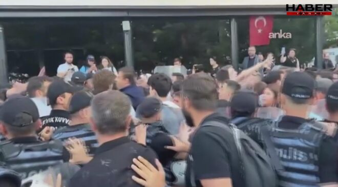Ankara'da CHP'li gençlere polis müdahalesi