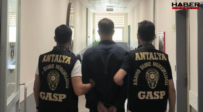 Antalya’da oyuncak tabancayla soyguna teşebbüs