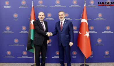 Bakan Fidan ve Ürdünlü Mevkidaşı ile görüştü