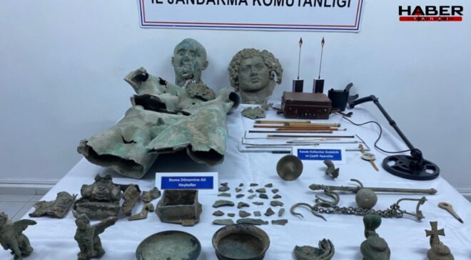 Bayburt’ta nefes kesen operasyon: Yüzden fazla tarihi eser ele geçirildi
