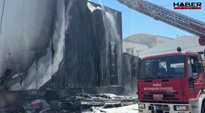 Bursa'da tekstil fabrikasında yangın