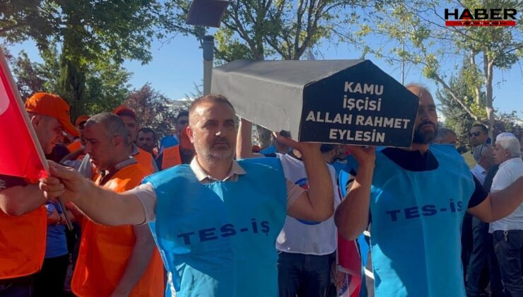 Elazığ’da işçiler, AKP’yi siyah tabutla protesto etti