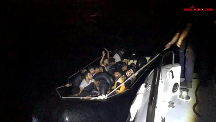 İzmir açıklarında 17 düzensiz göçmen yakalandı