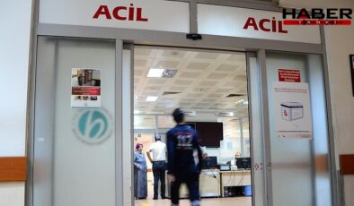 Minibüsle hafif ticari araç çarpıştı: 11 yaralı