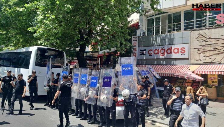 Özel sektör öğretmenlerine yürüyüş esnasında gözaltı