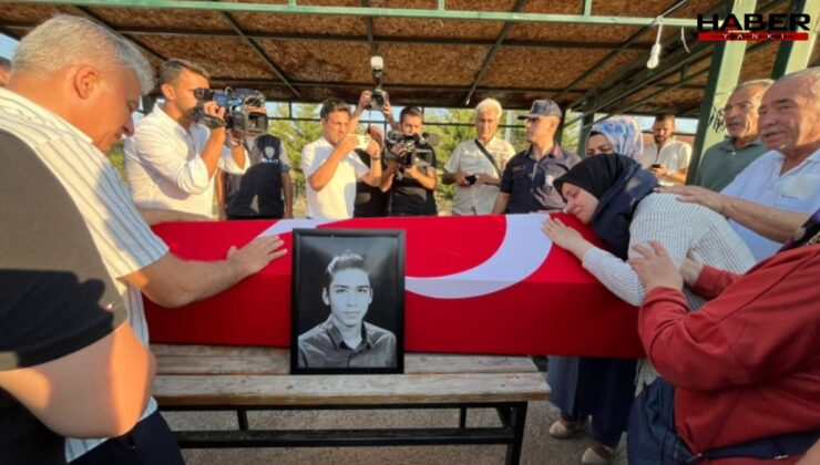 Şehit AKUT gönüllüsü Özcan, son yolculuğuna uğurlandı