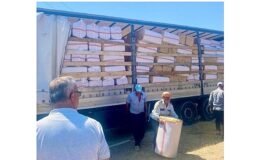 Urla Belediyesinden Zeytineli’ne 19 Ton Saman Desteği