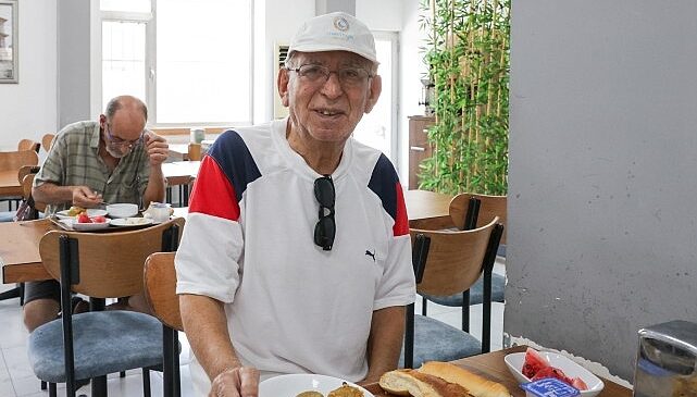 Buca’da “Askıda Yemek” uygulaması binlerce vatandaşa destek oldu