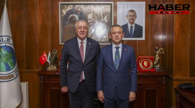 CHP'den istifa eden belediye başkanından 'AKP'ye geçeceği' iddialarına yanıt