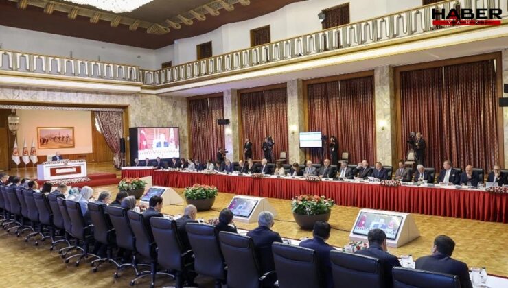 DEM Parti listesi komisyona sunuldu