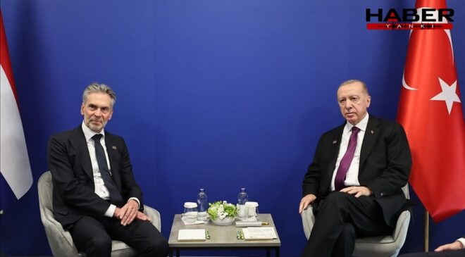 Erdoğan, Hollanda Başbakanı Schoof ile görüştü