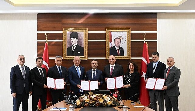 Ford Otosan’dan Vehbi Koç Vakfı İş Birliğiyle Başiskele’ye Eğitim Yatırımı
