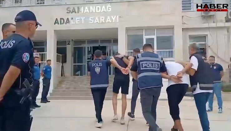 Hatay’da parkta bıçaklı kavga