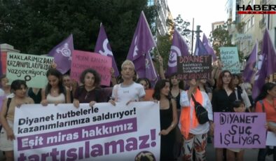 Kadınlar, Diyanet'in hutbesine tepki için toplandı