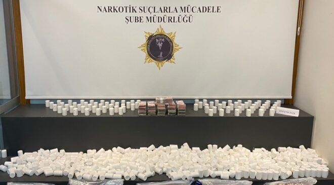 Karpuz yüklü kamyonette 110 bin sentetik ecza hap bulundu