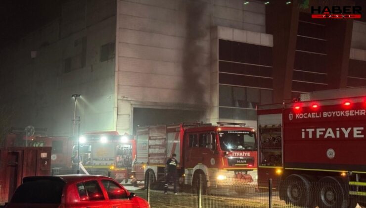 Kocaeli'de geri dönüşüm fabrikasında yangın